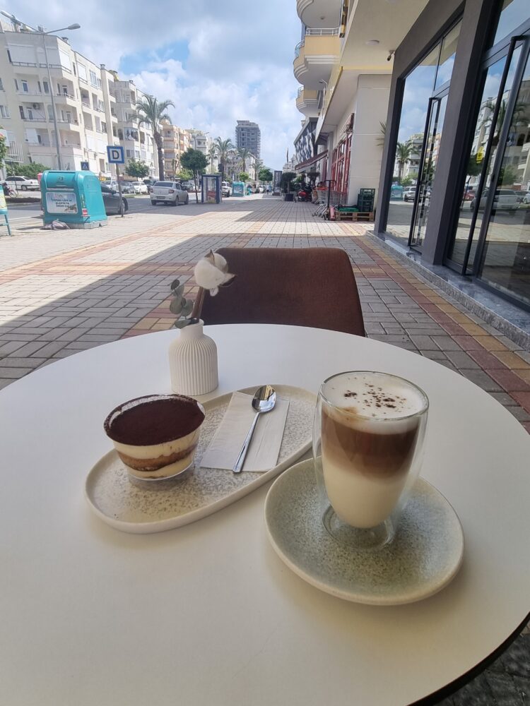 Вкусный кофе в Аланье, Махмутлар